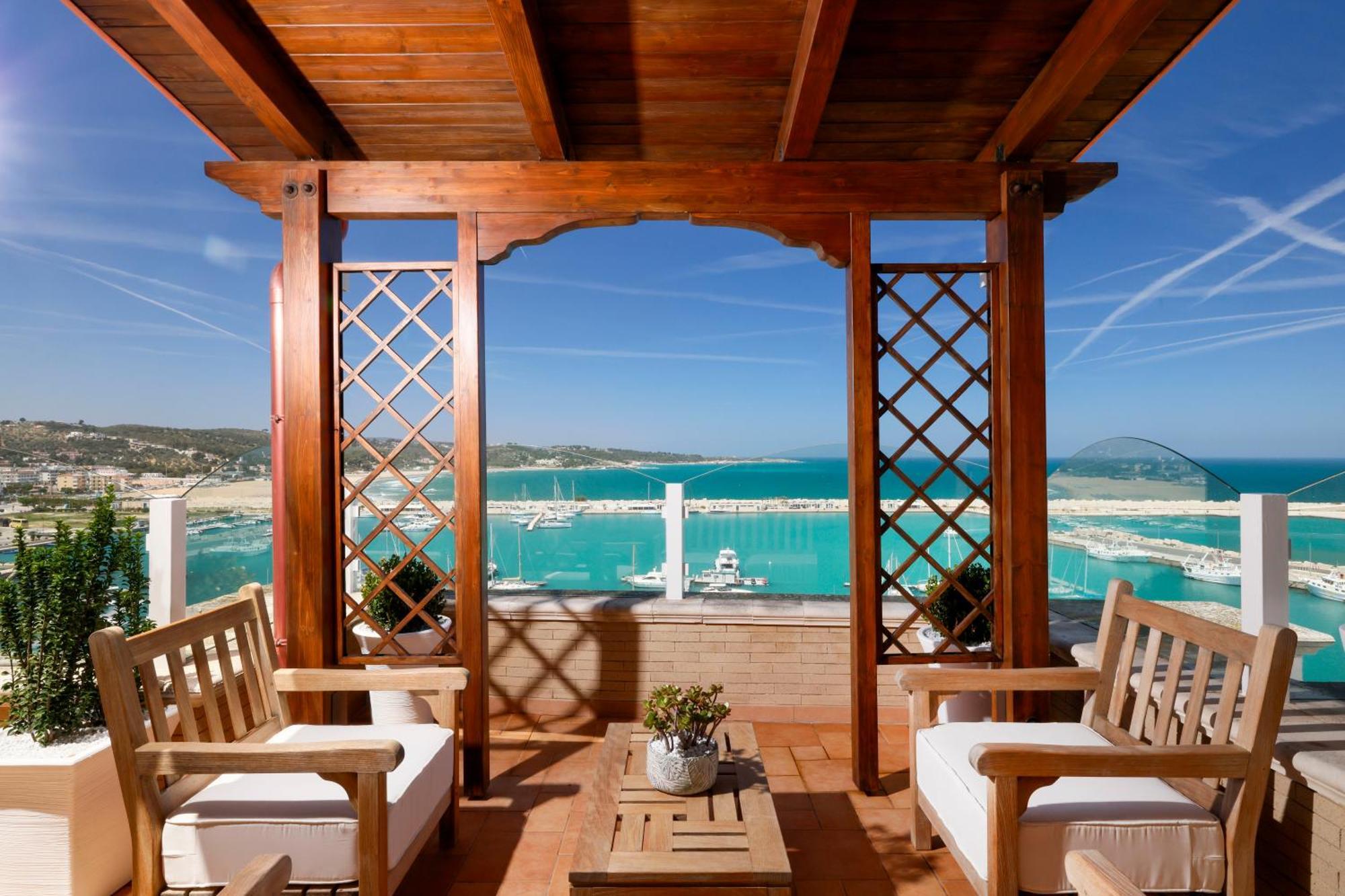 L'Attico Sul Mare - Exclusive Penthouse, Vieste Habitación foto